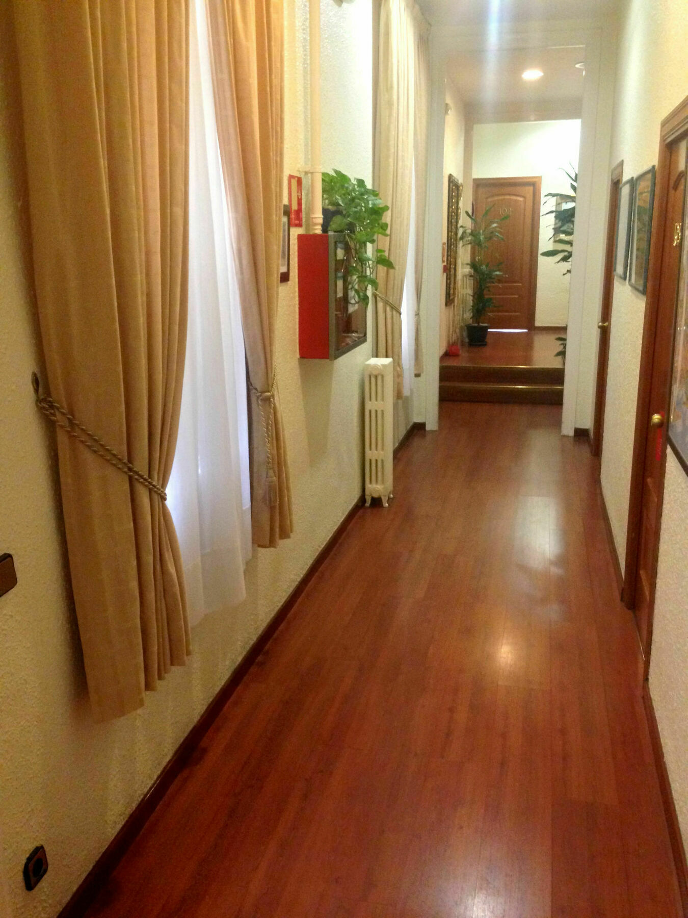 Hotel Pelayo Barcelona Ngoại thất bức ảnh
